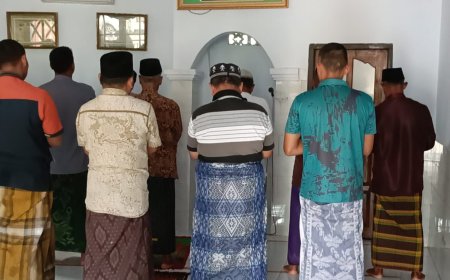 Di Tengah Padatnya Aktivitas, Satgas Tmmd Tidak Lupakan Ibadah