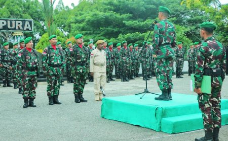 Kasdim Jayapura Pimpin Upacara Berpesan Jangan Jadi Calo dan Hati-Hati Menggunakan Media Sosial
