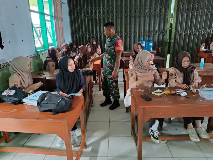 Distribusi Makan Bergizi Gratis di Bulan Puasa Siswa Bawa Pulang Bekal Buka Puasa