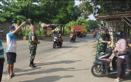 Koramil Pangkah Rutin Gelar Jumat Berkah dengan Membagikan Nasi Bungkus