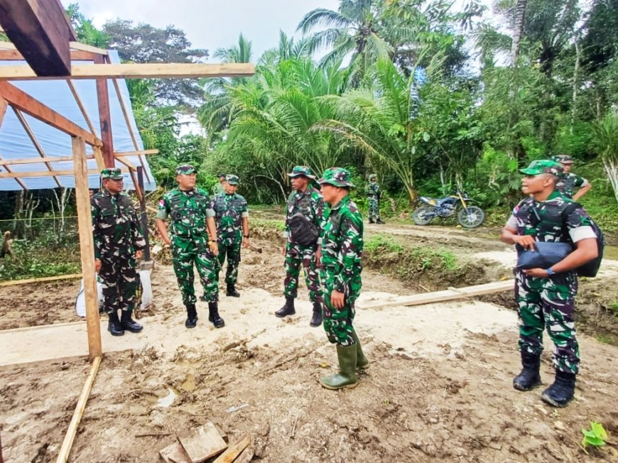 Dandim Jayapura Sambut Kunjungan Danrem di Lokasi TMMD Kampung Bring