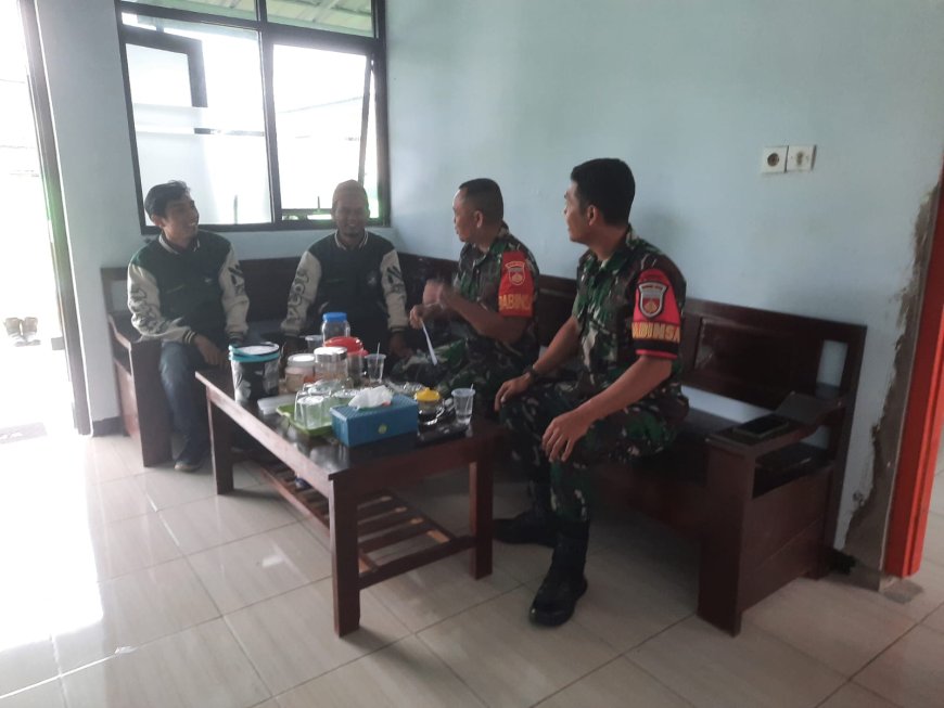 Anggota Koramil 19 Bumijawa Terima Kunjungan Silaturahmi dari Gerakan Pemuda Ansor
