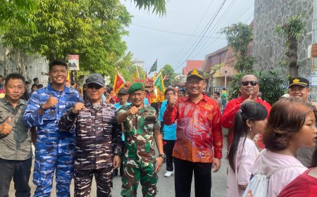 Danramil Tegal Timur Hadiri Kirab Puncak Perayaan Sejit YM Kongco Ceng Gwan Cin Kun 2576/2025 di Klenteng Tek Hay Kiong Kota Tegal.