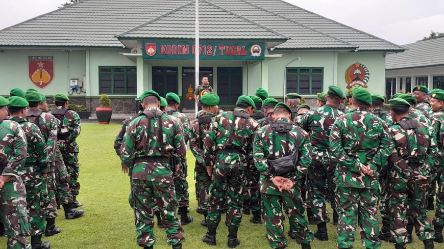 Dandim 0712 Tegal Sampaikan Arahan Geopolitik dan Pentingnya Kemanunggalan TNI-Rakyat dalam Jam Komandan