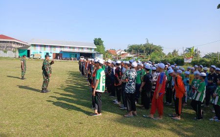 Koramil 11/Pangkah Latih Santri Baru dengan Materi PBB untuk Bentuk Disiplin dan Karakter