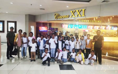 Danrem 172/PWY Ajak Anak Panti Asuhan Nobar di XXI Jayapura, Hadirkan Keceriaan dan Harapan