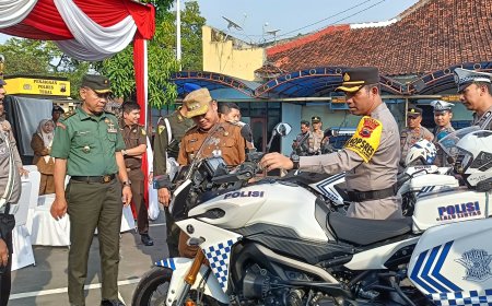 Kasdim 0712 Tegal Hadiri Apel Gelar Pasukan Operasi Patuh Candi 2025 dan Peresmian Ruang Pelayanan SPKT Polres Tegal