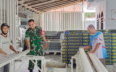 Babinsa Koramil 11/Pangkah Laksanakan Pembinaan Komunikasi Sosial di Desa Bogares Lor