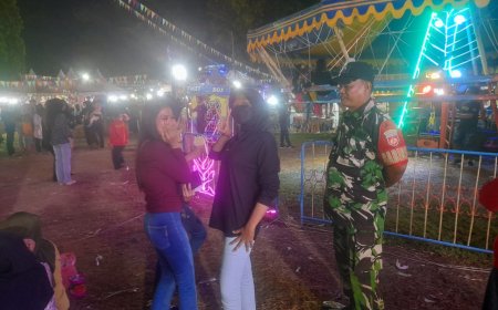 Babinsa Koramil 11 Pangkah Laksanakan Patroli Malam Dan Pembinaan Di Pasar Malam PG Pangkah