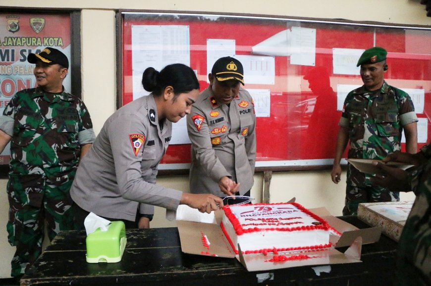 Kodim Jayapura Berikan Ucapan Selamat HUT Bhayangkara ke-79 “Polri Untuk Masyarakat”