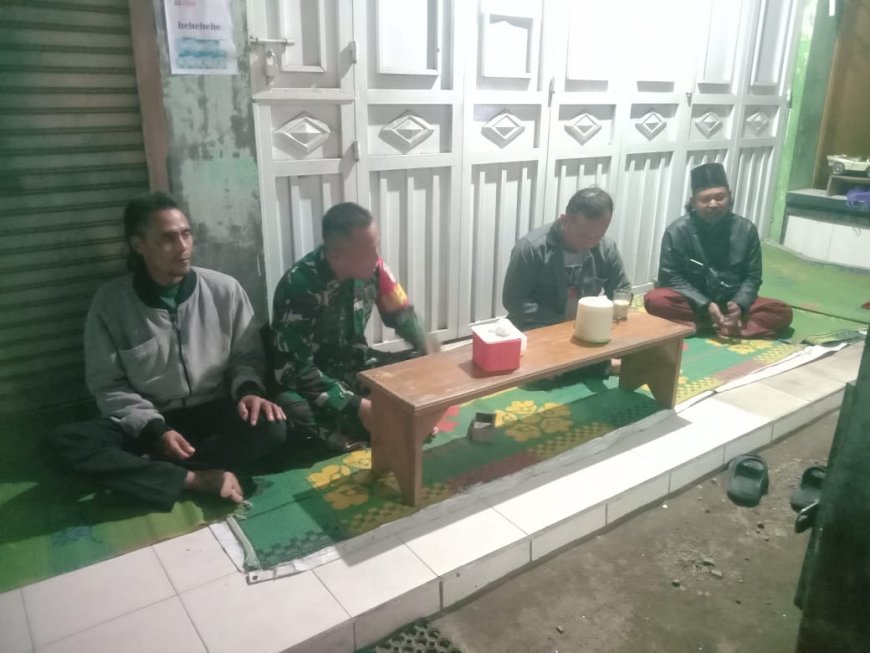 Babinsa Koramil 19/Bumijawa Laksanakan Pembinaan Teritorial Malam Hari untuk Jaga Kamtibmas