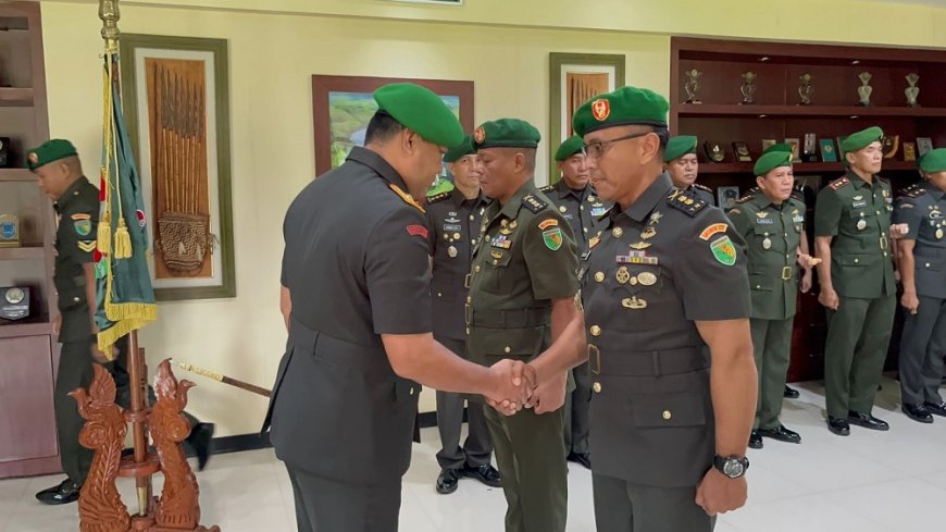 Kasiter Korem 172/PWY Resmi Berganti, Danrem Tekankan Lanjutkan Pengabdian untuk Tanah Papua