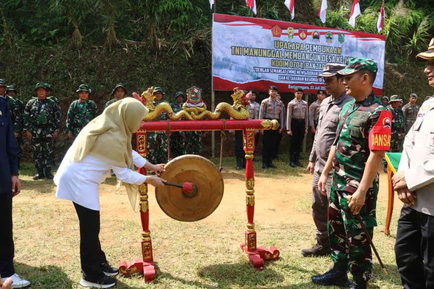 Sinergi TNI dan Pemerintah TMMD Sengkuyung Tahap III Resmi Dimulai di Desa Pasegeran Banjarnegara