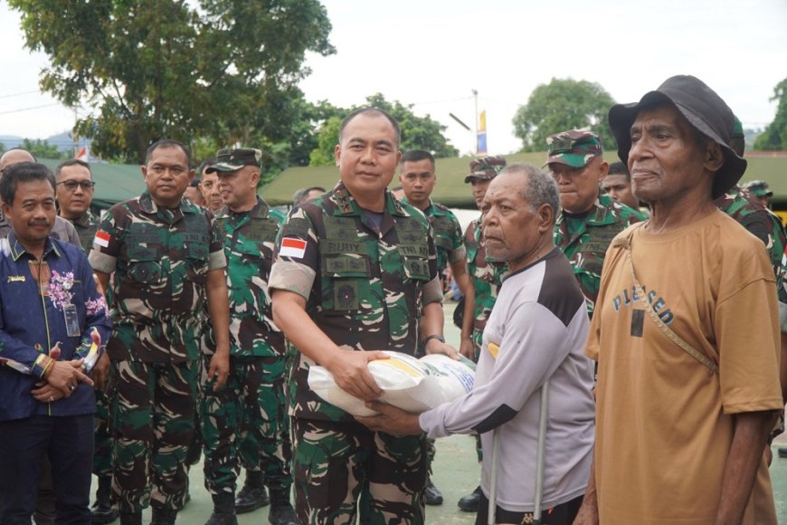 TNI-Bulog Sinergi Gelar Gerakan Pangan Murah di Jayapura