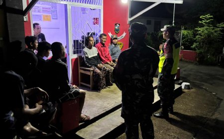 Babinsa Koramil 02 Klampok Bersama Anggota Linmas Dan Banser Aktif Dalam Kegiatan Siskamling