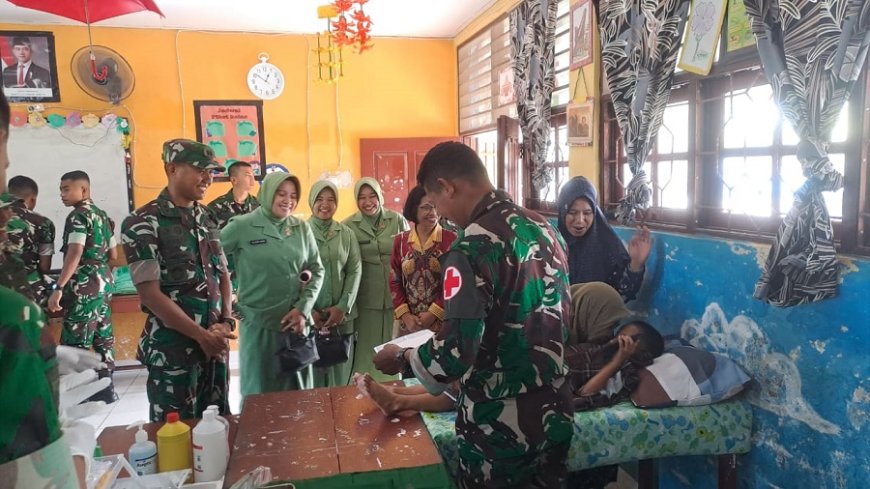 Yonif TP 815/WGT Gelar Bakti Sosial Sunatan Massal Sambut HUT ke-62 Korem 172/PWY