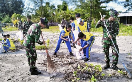Kodim 1701/Jayapura Kembali Sukseskan Karya Bakti Bersihkan Pantai Holtekamp dalam Rangka HUT Ke-62 Korem 172/PWY