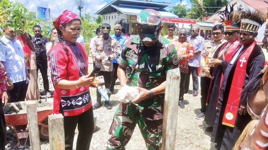 Kodim 1701/Jayapura Dukung Festival Seni Budaya dan Persembahan Hasil Bumi ke-II GKI Keerom Tahun 2025