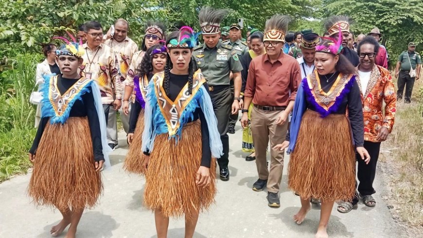 Hadiri Peresmian Gereja GSJA Solideo, Kodim 1701/Jayapura Teguhkan Komitmen Perkuat Kerukunan di Keerom