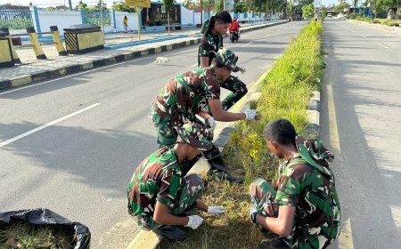 Wujud Kemanunggalan, YONIF TP 809/NTM dan Warga Sarmi Gelar Gotong Royong Aksi “JUMSI” Sambut Natal dan Tahun Baru serta HUT Jemaat Ke 42