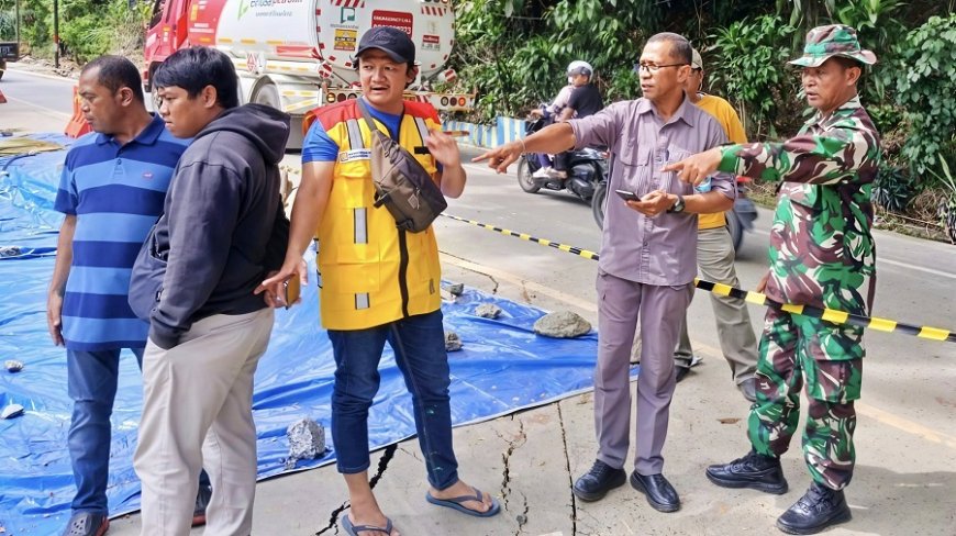 TNI-Polri dan BPBD Gencar Bersihkan Longsor, Akses Vital Jayapura Segera Dibuka