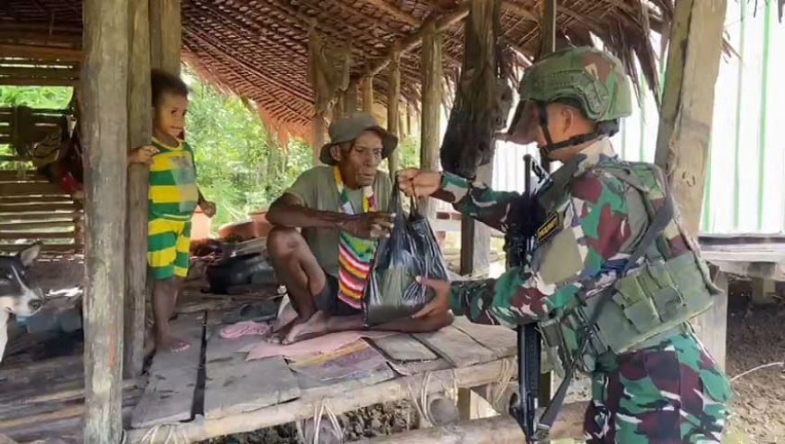 Satgas TNI Melaksanakan Anjangsana ke Kampung Sabi: Loreng Menyapa dengan Hati