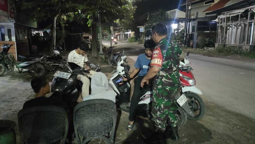 Babinsa Koramil 11 Pangkah Laksanakan Patroli dan Pembinaan Remaja di Desa Bedug