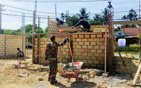 Pendampingan Babinsa Koramil Muara Tami Pastikan Pembangunan KDKMP Berjalan Sesuai Rencana