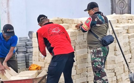 Karya Bakti Prima Rumah Ibadah, Babinsa dan Warga Kompak!