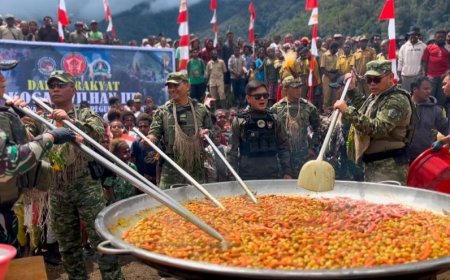 TNI dan Warga Papua Masak Bersama: Kuali Merah Putih Menyambut Hari Gizi Nasional