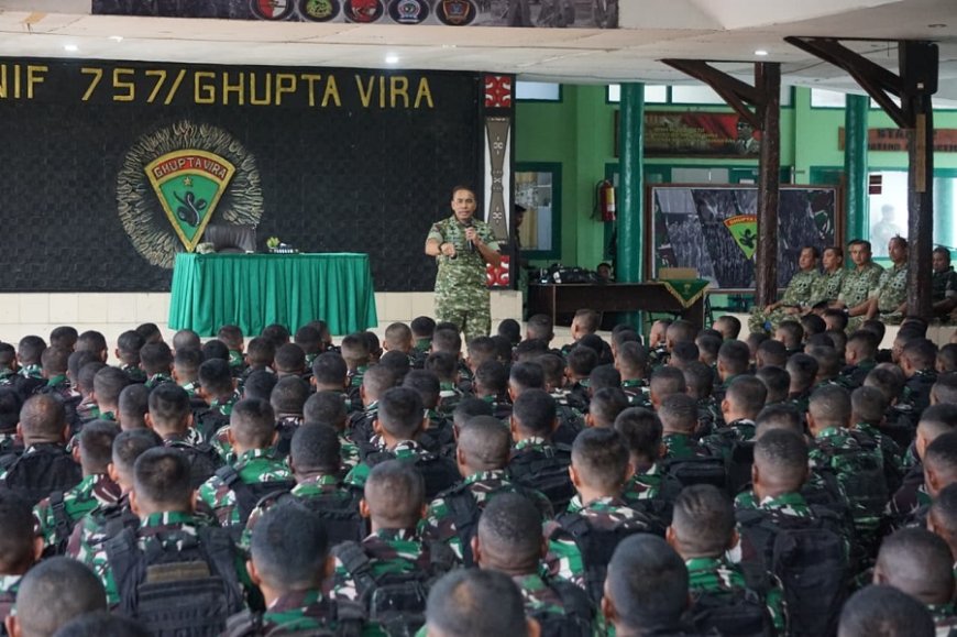 Pangdam XXIV/Mandala Trikora Pastikan Kesiapan Operasi Satgas Pamtas RI-PNG Mobile Yonif 757/GV