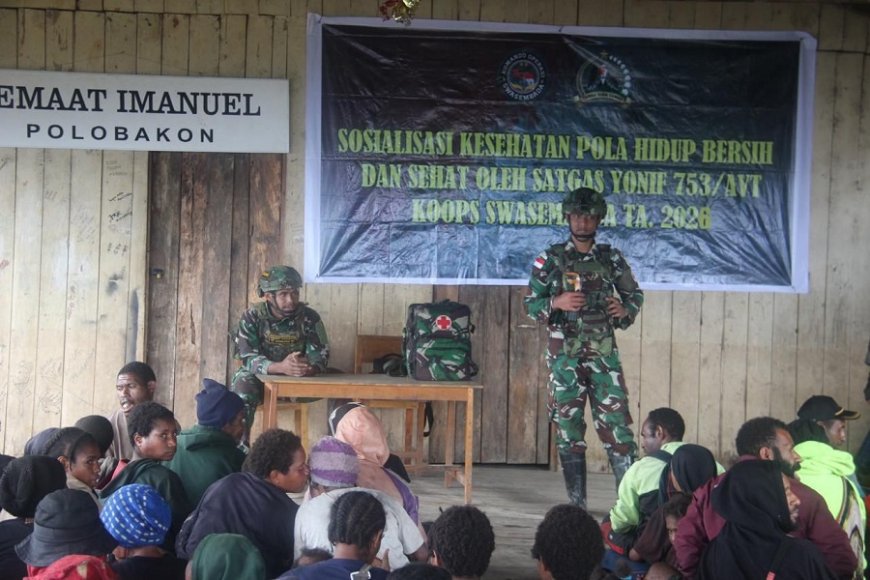 Peduli Masyarakat, Satgas Pamtas RI-PNG Statis Yonif 753/AVT Laksanakan Sosialisasi Kesehatan di Distrik Kiwirok