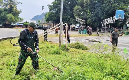 Peduli Fasilitas Umum, Kodim 1701/Jayapura Bersihkan Area Stadion Kebanggaan Jayapura