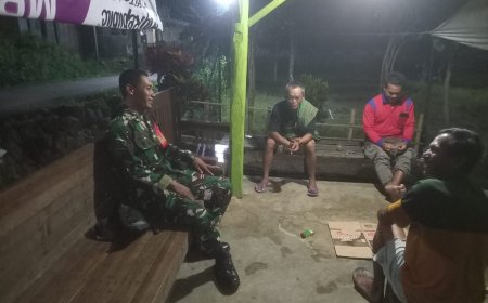 Babinsa Koramil 17/Balapulang Perkuat Sinergi Melalui Komsos di Desa Batuagung