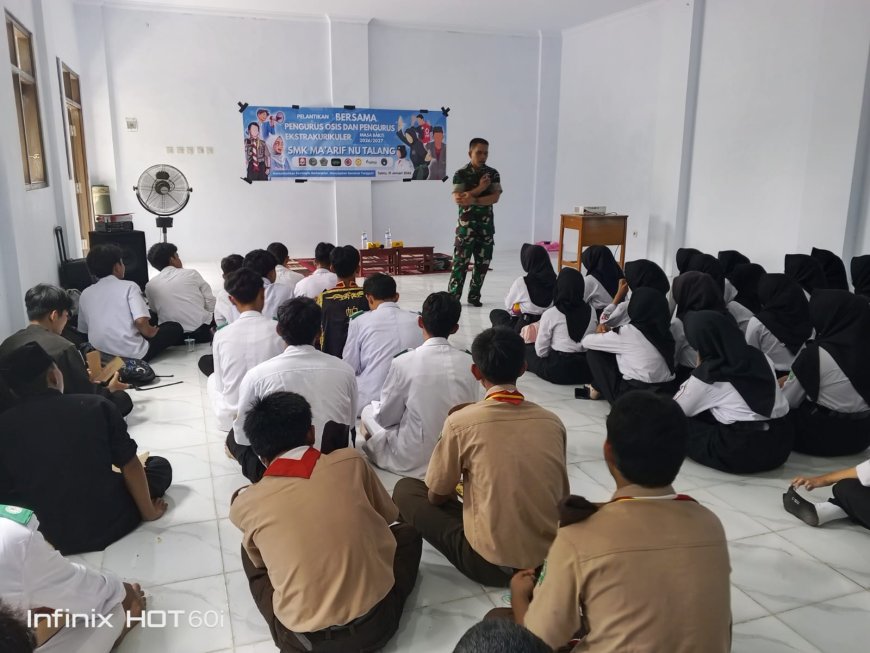 Danramil 08/Talang Berikan Wawasan Kebangsaan kepada Pengurus OSIS SMK Ma’arif NU Talang