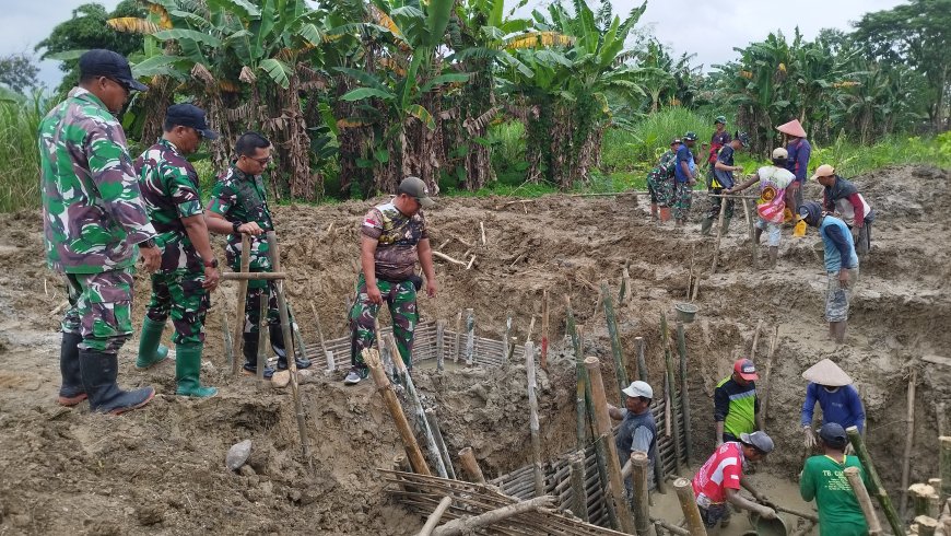 Dandim 0712 Tegal Tinjau Progres Pembangunan Jembatan Gantung Garuda Di Desa Gembongdadi