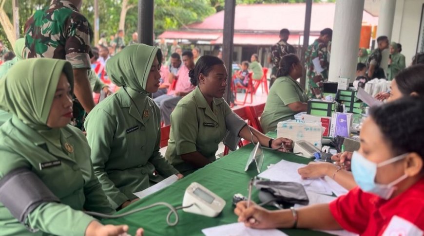 Yonif TP 809/NTM dan Persit KCK Ranting 2 Yonif TP 809 Gelar Donor Darah dalam Rangka HUT ke-80 Persit KCK Tahun 2026