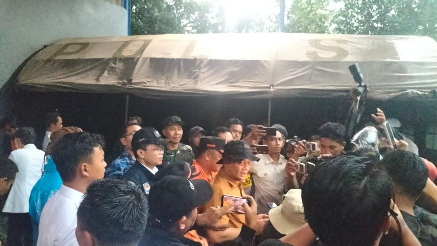 Kasdim 0712/Tegal Dampingi Gubernur Jawa Tengah Tinjau Bencana Tanah Bergerak di Desa Padasari