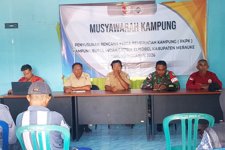 Babinsa Bupul Hadiri Muskam, Tegaskan Pentingnya Transparansi Dalam Membangun Kampung