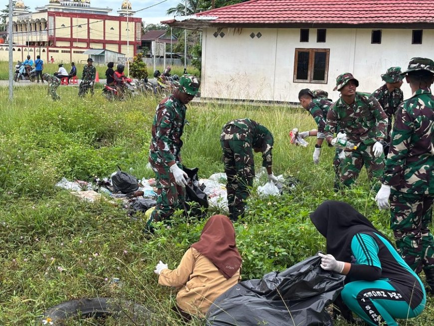 Sinergi Tanpa Batas: Yonif TP 809/NTM Bersama Komponen Bangsa Sulap Pasar Sentral Sarmi Jadi Bersih dan Elok