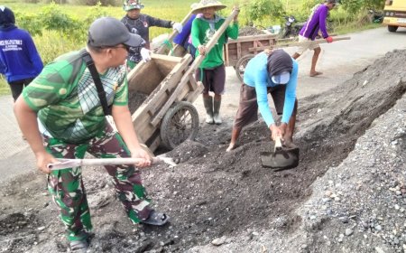 Gotong Royong TNI dan Warga, Material Jembatan Garuda Dilangsir ke Lokasi Pembangunan