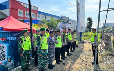 Anggota Kodim 0712/Tegal Laksanakan Pengamanan Pos PAM Lebaran di Tegal Selatan