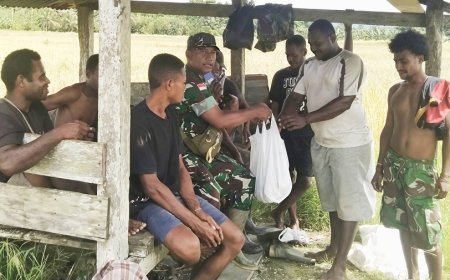 Babinsa Serka Katino Temui Anis Giay, Eratkan Sinergi Jaga Kamtibmas