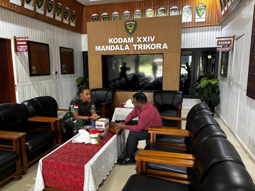 Pangdam XXIV/Mandala Trikora Terima Audiensi Staf Khusus Menteri Pertahanan RI