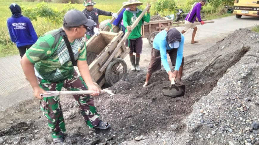Gotong Royong TNI dan Warga, Material Jembatan Garuda Dilangsir ke Lokasi Pembangunan