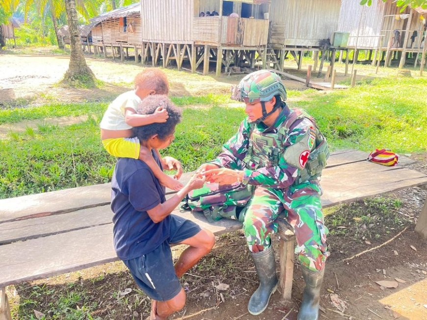 Kesehatan Tanpa Jarak, Satgas Pamtas RI-PNG Statis Yonif 753/AVT: Layani Kesehatan Masyarakat Kampung Sabi