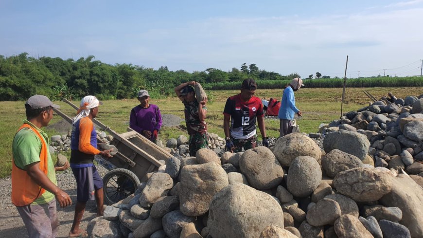 Pembangunan Jembatan Gantung Garuda Masuki Tahap Pengangkutan Material Pondasi