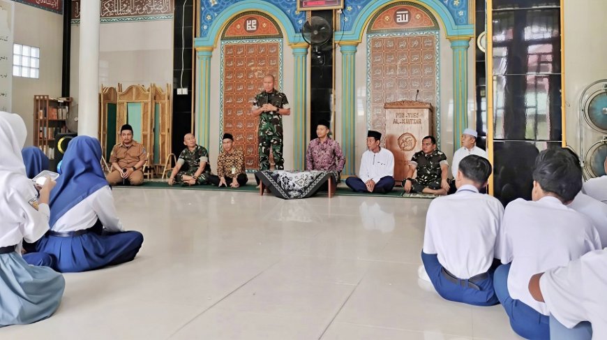 Pangdam Pamitan ke Panti Asuhan, Dandim Dampingi Salurkan Tali Asih