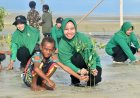 Peduli Kelestarian Lingkungan, Persit Kodim Merauke Tanam Ratusan Mangrove di Pantai Payum