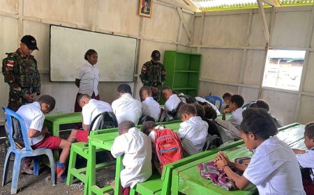 Tanamkan Disiplin, Tumbuhkan Nasionalisme: Satgas Yonif 753/AVT latihkan PBB anak-anak Tomka